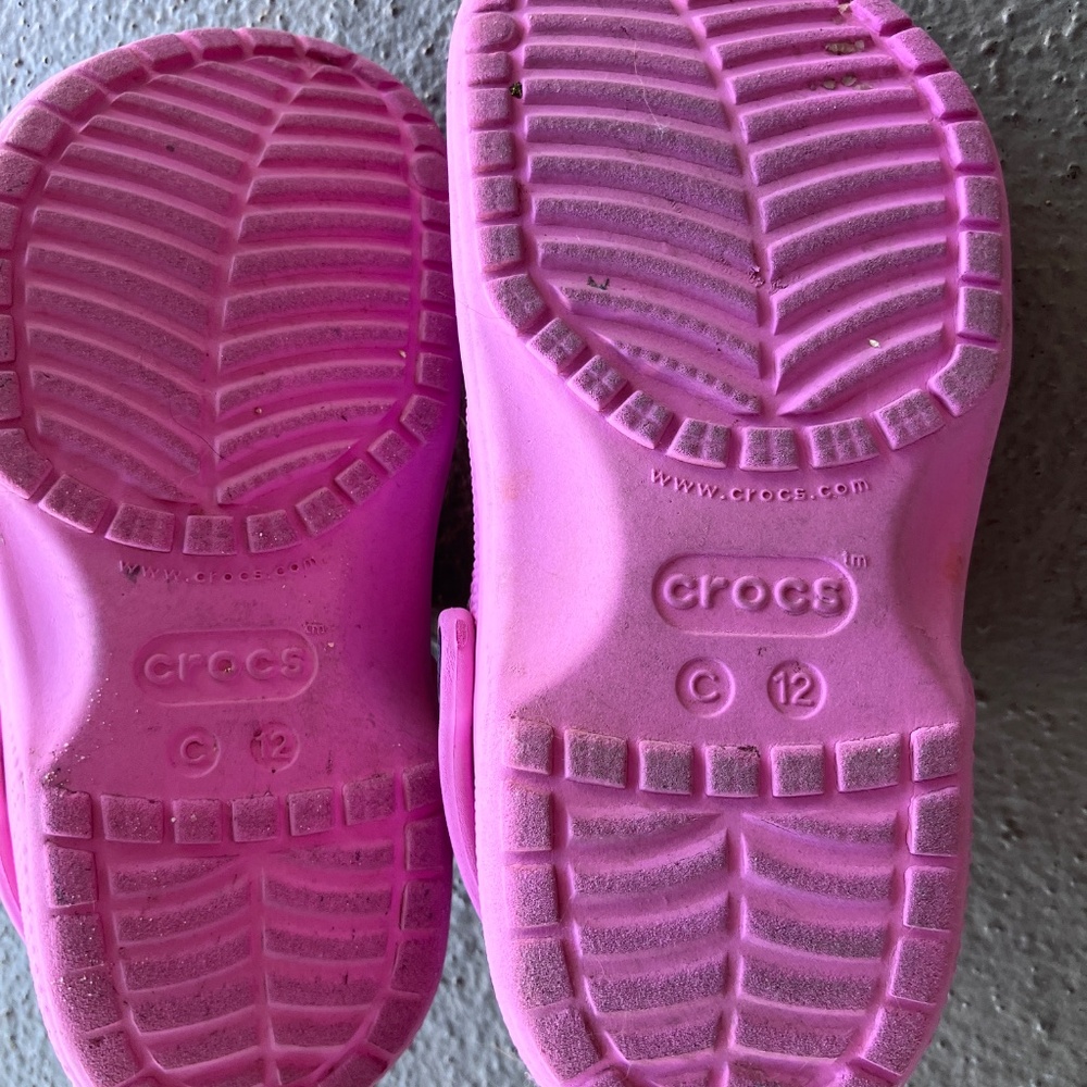 Girls size 12 pink Crocs - Picture 3 of 3